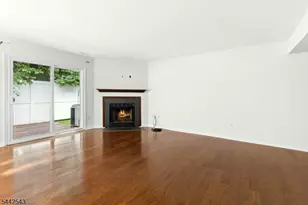 6 Crestwood Common, Scotch Plains Township, NJ 07076 - Photo 9