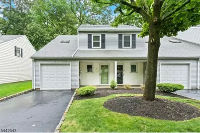 6 Crestwood Common, Scotch Plains Township, NJ 07076 - Photo 1