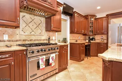 48 Ackerman St, Waldwick, NJ 07463 - Photo 13