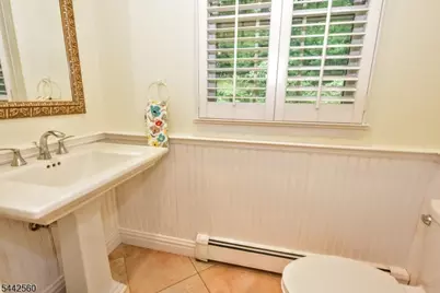 48 Ackerman St, Waldwick, NJ 07463 - Photo 17