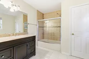 141 Forest Dr, Piscataway Township, NJ 08854 - Photo 19