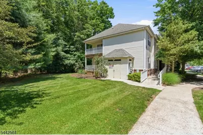 141 Forest Dr, Piscataway Township, NJ 08854 - Photo 27