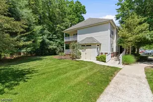 141 Forest Dr, Piscataway Township, NJ 08854 - Photo 27