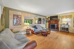 72 Lake Dr E, Wayne, NJ 07470 - Photo 5