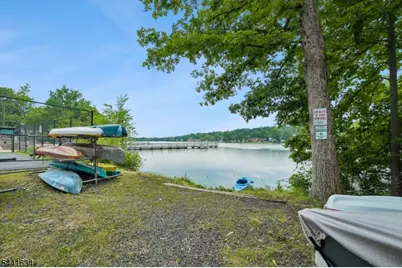 72 Lake Dr East, Wayne, NJ 07470 - Photo 33