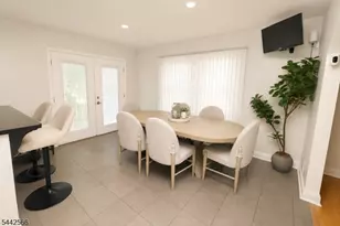 141 Coeyman Ave, Nutley, NJ 07110 - Photo 21