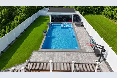 141 Coeyman Ave, Nutley, NJ 07110 - Photo 15