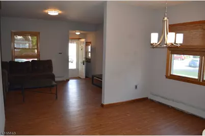 207 N 16th St, Kenilworth, NJ 07033 - Photo 3