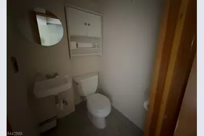 209 N 16th St, Kenilworth, NJ 07033 - Photo 9
