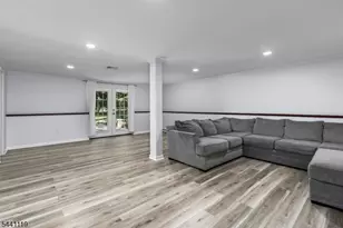 2 Arrowhead Dr, Washington Township, NJ 07853 - Photo 21
