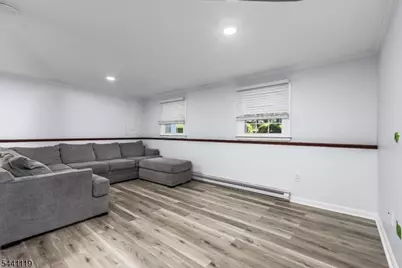 2 Arrowhead Dr, Washington Township, NJ 07853 - Photo 23