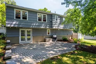 2 Arrowhead Dr, Washington Township, NJ 07853 - Photo 25