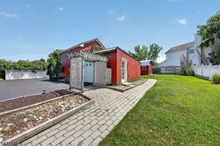 20 Kline Blvd, Readington, NJ 08889 - Photo 29