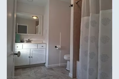 58 Thompson St, Raritan, NJ 08869 - Photo 17