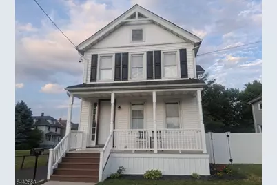58 Thompson St, Raritan, NJ 08869 - Photo 1