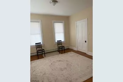 58 Thompson St, Raritan, NJ 08869 - Photo 5