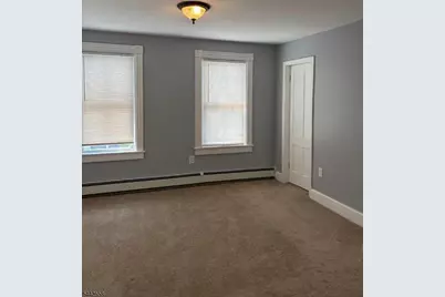 58 Thompson St, Raritan, NJ 08869 - Photo 15