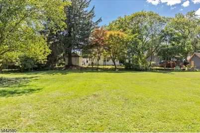 39 Norwood Dr, Long Hill Township, NJ 07933 - Photo 19