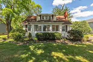 39 Norwood Dr, Long Hill Township, NJ 07933 - Photo 5