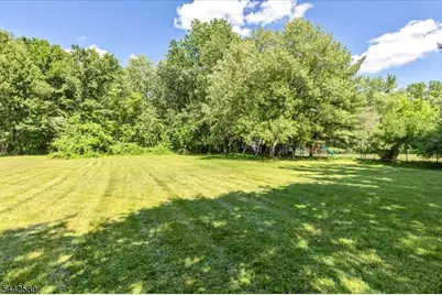 39 Norwood Dr, Long Hill Township, NJ 07933 - Photo 15