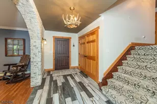 16 Tumbling Brook Rd, Montville Township, NJ 07082 - Photo 3