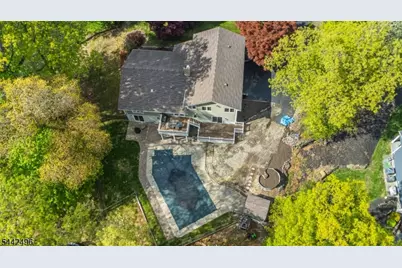 16 Tumbling Brook Rd, Montville Township, NJ 07082 - Photo 41