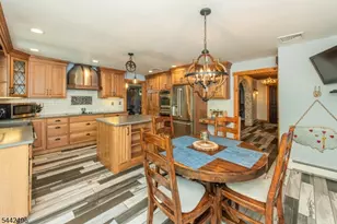 16 Tumbling Brook Rd, Montville Township, NJ 07082 - Photo 9