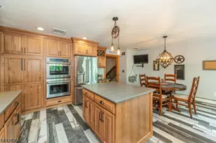 16 Tumbling Brook Rd, Montville Township, NJ 07082 - Photo 5