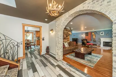 16 Tumbling Brook Rd, Montville Township, NJ 07082 - Photo 3