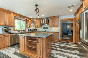 16 Tumbling Brook Rd, Montville Township, NJ 07082 - Photo 13
