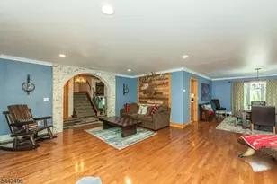 16 Tumbling Brook Rd, Montville Township, NJ 07082 - Photo 13