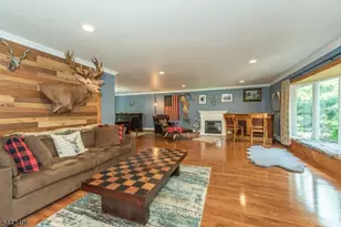 16 Tumbling Brook Rd, Montville Township, NJ 07082 - Photo 11