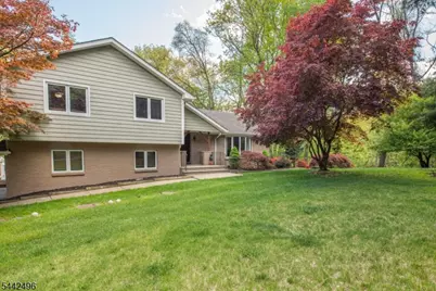 16 Tumbling Brook Rd, Montville Township, NJ 07082 - Photo 47