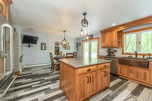 16 Tumbling Brook Rd, Montville Township, NJ 07082 - Photo 5