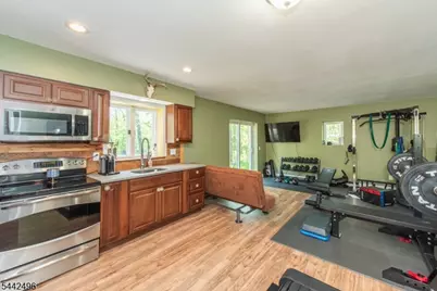 16 Tumbling Brook Rd, Montville Township, NJ 07082 - Photo 33