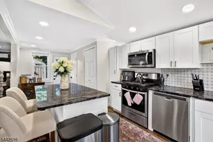 71 Reeve Ave, Bloomingdale, NJ 07403 - Photo 7