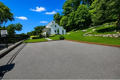 71 Reeve Ave, Bloomingdale, NJ 07403 - Photo 19