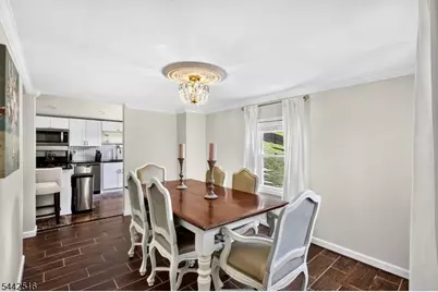 71 Reeve Ave, Bloomingdale, NJ 07403 - Photo 9