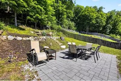 71 Reeve Ave, Bloomingdale, NJ 07403 - Photo 21