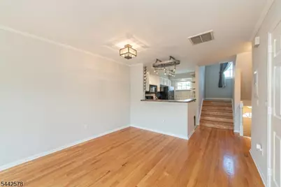 31 Victory Ct, Victory Gardens, NJ 07801 - Photo 3