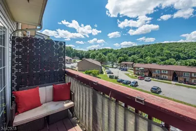 31 Victory Ct, Victory Gardens, NJ 07801 - Photo 7