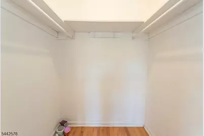 31 Victory Ct, Victory Gardens, NJ 07801 - Photo 21