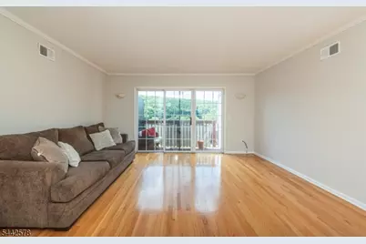 31 Victory Ct, Victory Gardens, NJ 07801 - Photo 5