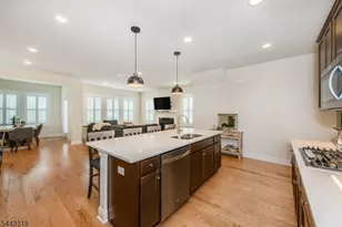 10 Golden Rod Dr, Warren Township, NJ 07059 - Photo 25