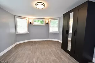 310 Lyman Pl, Plainfield, NJ 07063 - Photo 9