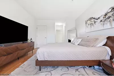 242 The Promenade #242, Edgewater, NJ 07020 - Photo 15