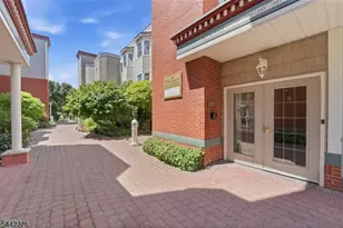 242 The Promenade, Edgewater, NJ 07020 - Photo 39