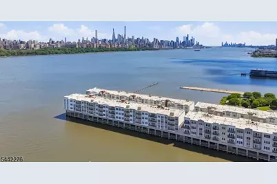 242 The Promenade #242, Edgewater, NJ 07020 - Photo 27