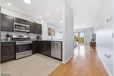 242 The Promenade #242, Edgewater, NJ 07020 - Photo 7