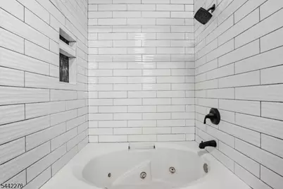 242 The Promenade #242, Edgewater, NJ 07020 - Photo 23